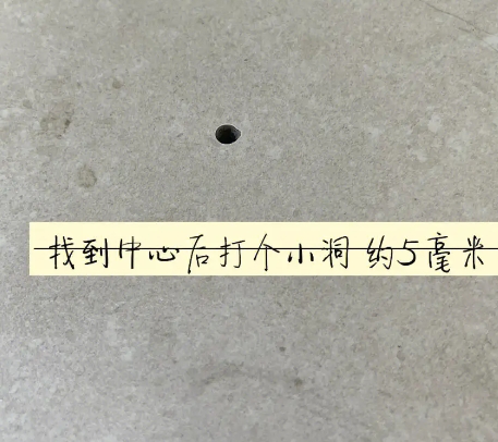 周至瓷砖空鼓维修公司专业解答在瓷砖铺贴过程中，如果砂料搅拌不均匀，将会带来以下问题